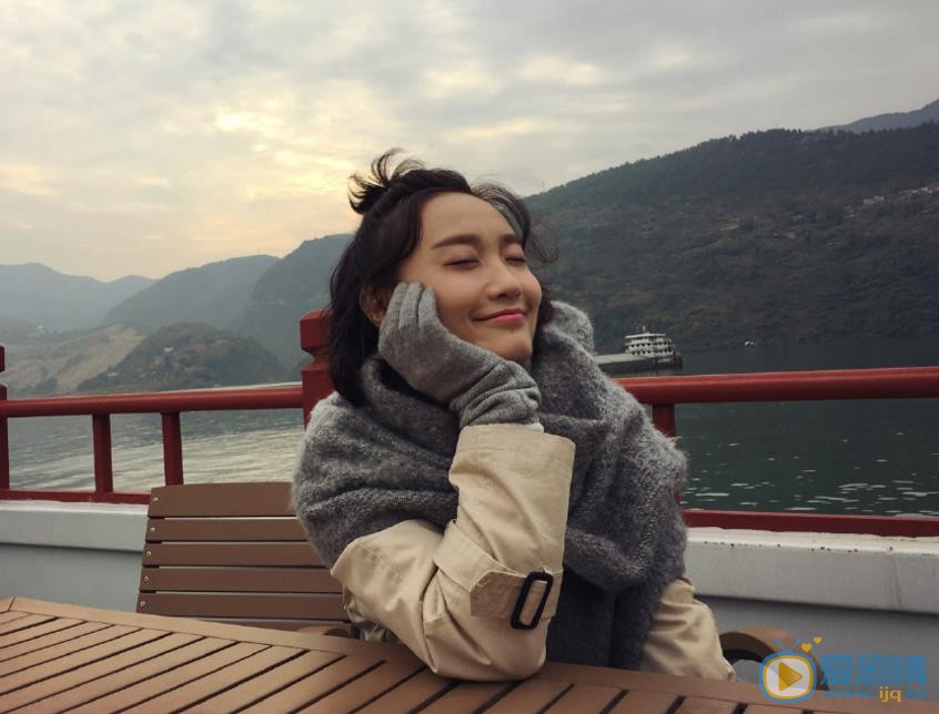 康璐洁户外旅行照 康璐洁高清写真_康璐洁高清剧照