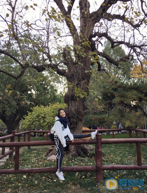 康璐洁户外旅行照 康璐洁高清写真_康璐洁高清剧照