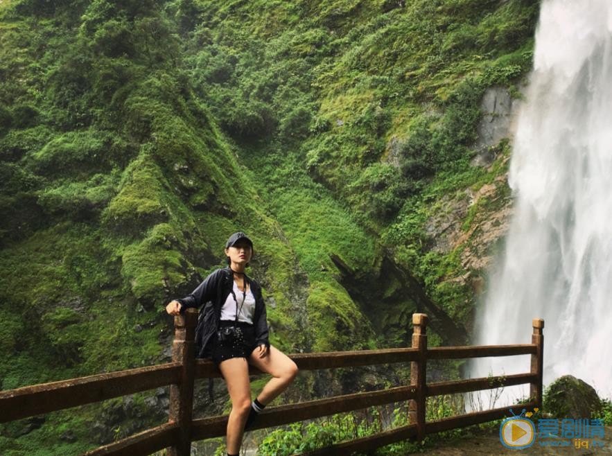 康璐洁户外旅行照 康璐洁高清写真_康璐洁高清剧照
