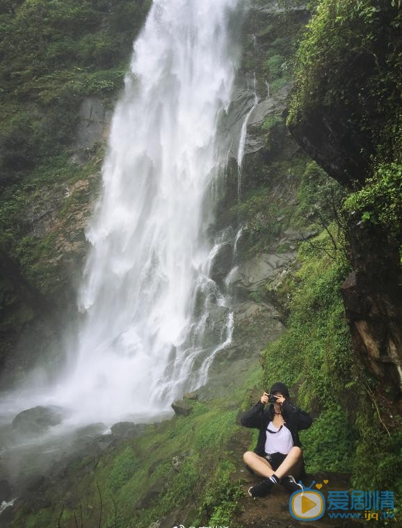 康璐洁户外旅行照 康璐洁高清写真_康璐洁高清剧照