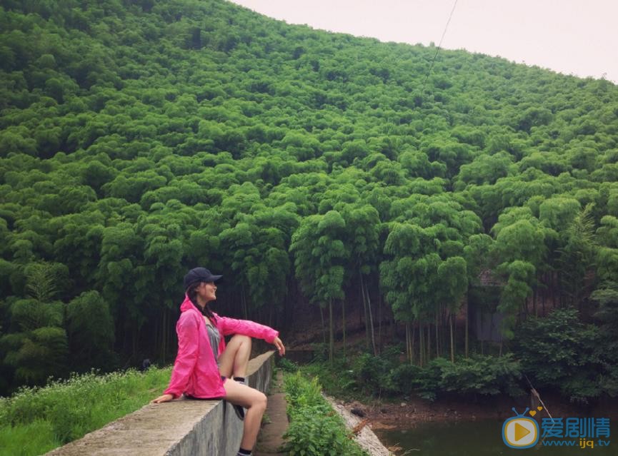康璐洁户外旅行照 康璐洁高清写真_康璐洁高清剧照