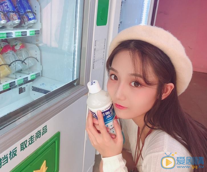 刘力菲生活照 刘力菲高清写真_刘力菲高清剧照