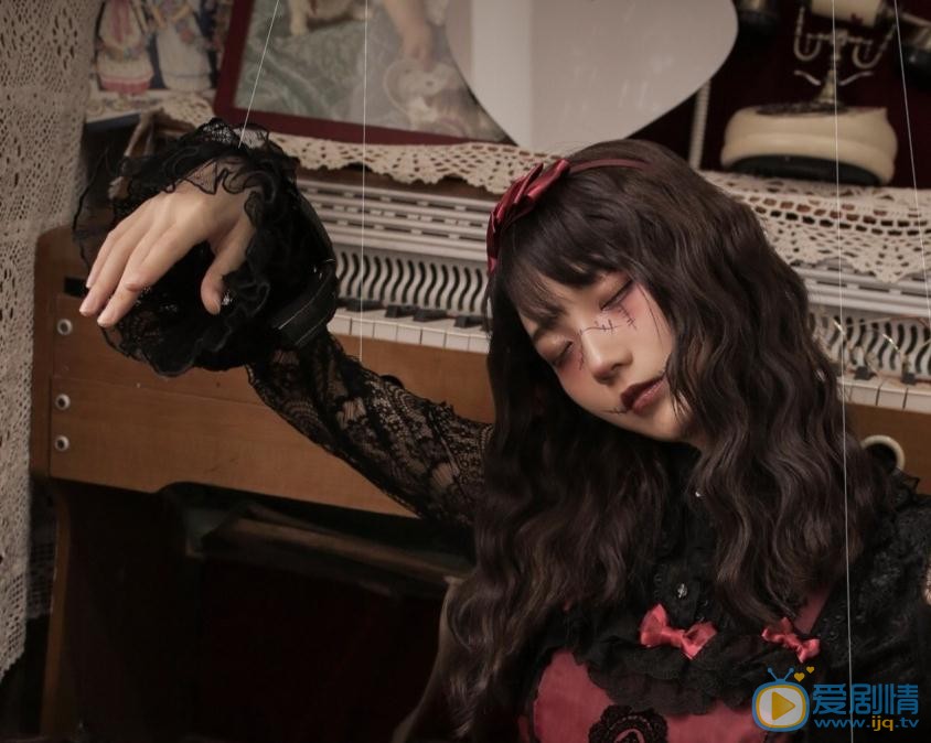 刘力菲巫女写真 刘力菲高清写真_刘力菲高清剧照