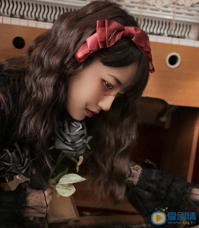刘力菲巫女写真 刘力菲高清写真_刘力菲高清剧照