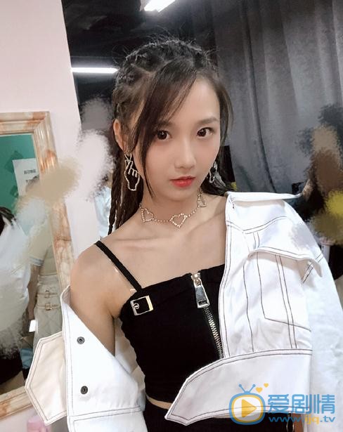 刘力菲生活照 刘力菲高清写真_刘力菲高清剧照