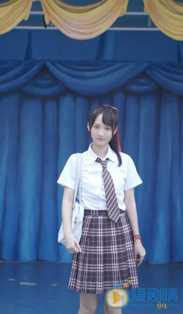 刘力菲制服写真 刘力菲高清写真_刘力菲高清剧照