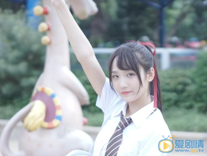 刘力菲制服写真 刘力菲高清写真_刘力菲高清剧照