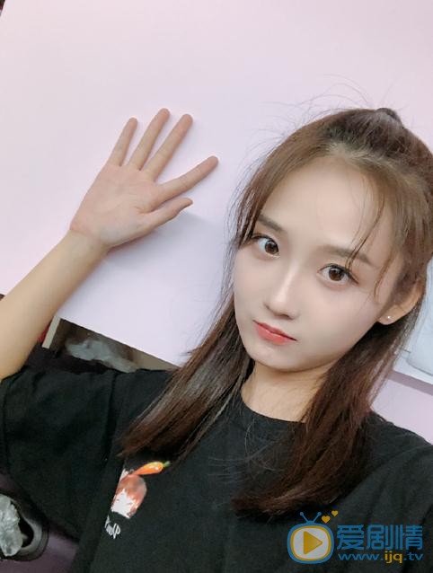 刘力菲生活照 刘力菲高清写真_刘力菲高清剧照