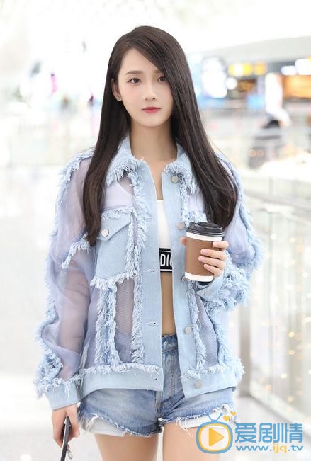 刘力菲机场照 刘力菲高清写真_刘力菲高清剧照