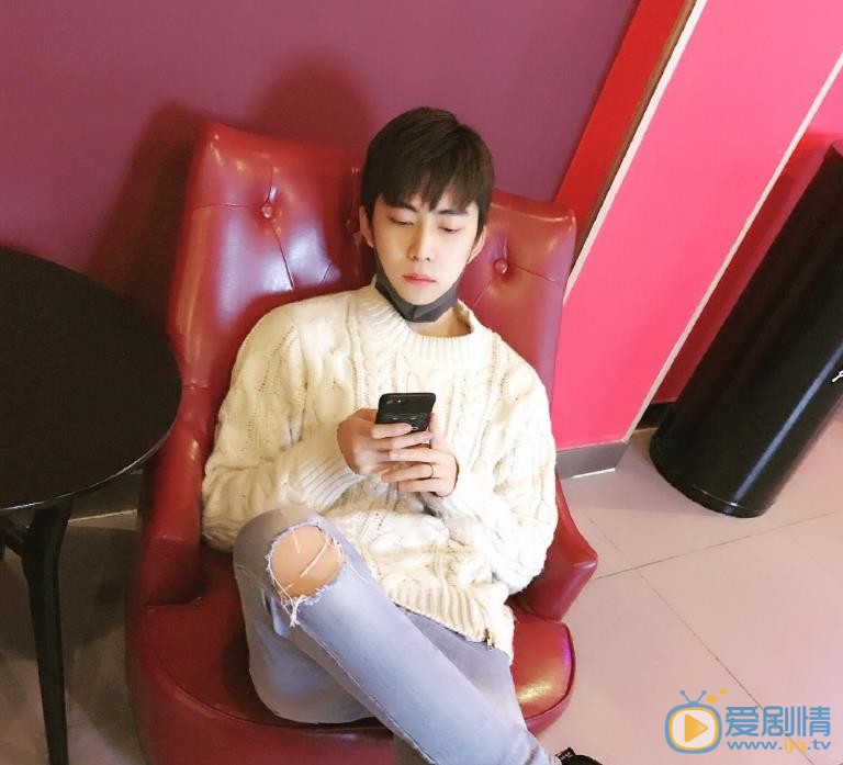 刘哲尔生活照 刘哲尔高清写真_刘哲尔高清剧照
