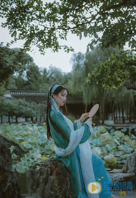 蒋芸绿色写真 蒋芸高清写真_蒋芸高清剧照