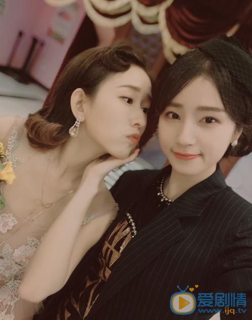 蒋芸与人合照 蒋芸高清写真_蒋芸高清剧照