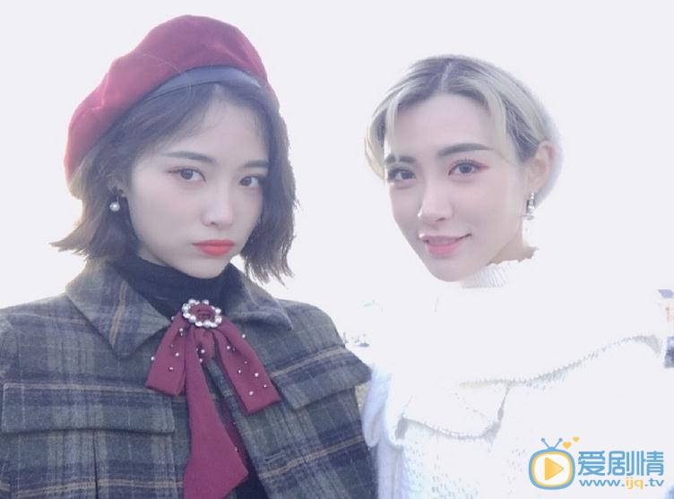 戴萌与人合照 戴萌高清写真_戴萌高清剧照