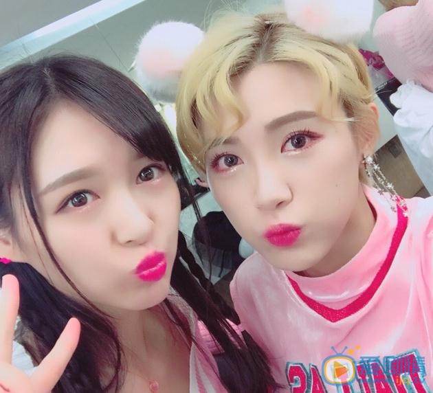 戴萌与人合照 戴萌高清写真_戴萌高清剧照