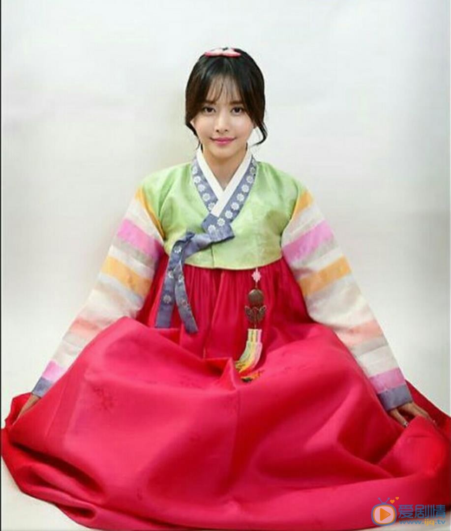 韩宝凛韩服装照 韩服装照