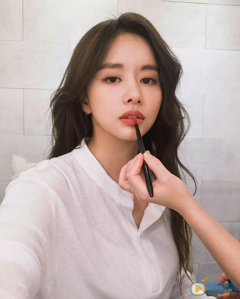 韩宝凛可爱自拍 韩宝凛高清写真_韩宝凛高清剧照