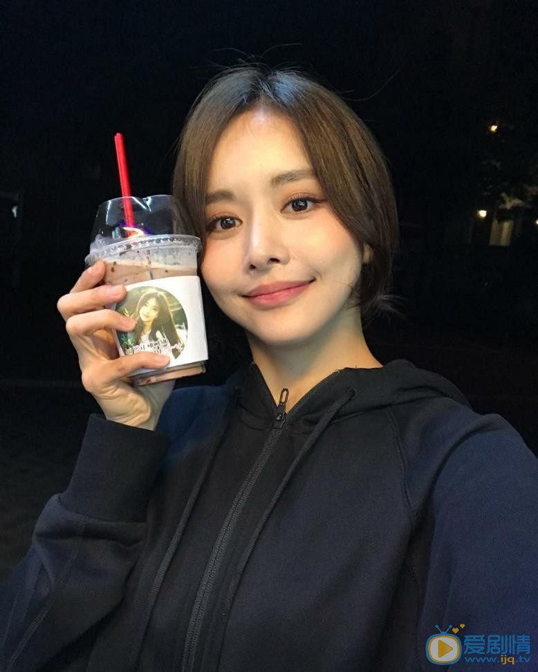 韩宝凛可爱自拍 韩宝凛高清写真_韩宝凛高清剧照