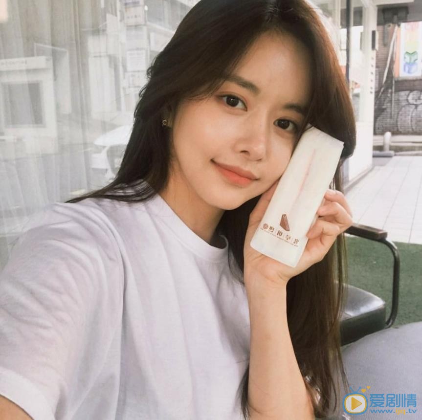 韩宝凛可爱自拍 韩宝凛高清写真_韩宝凛高清剧照