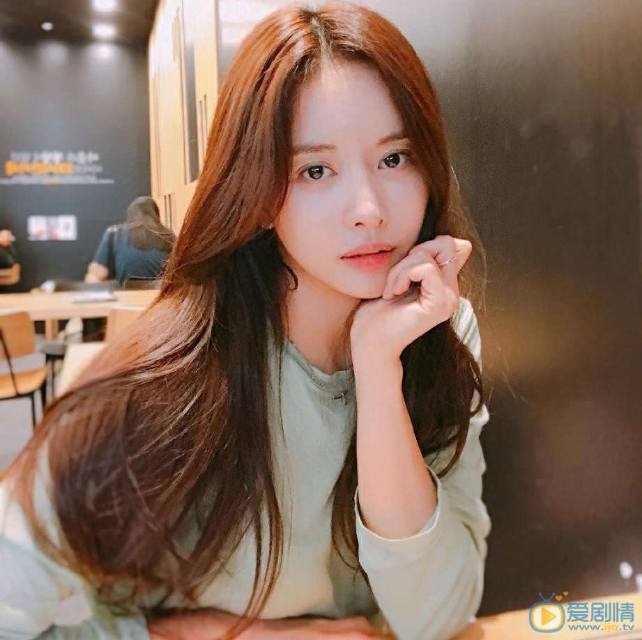 韩宝凛可爱自拍 韩宝凛高清写真_韩宝凛高清剧照