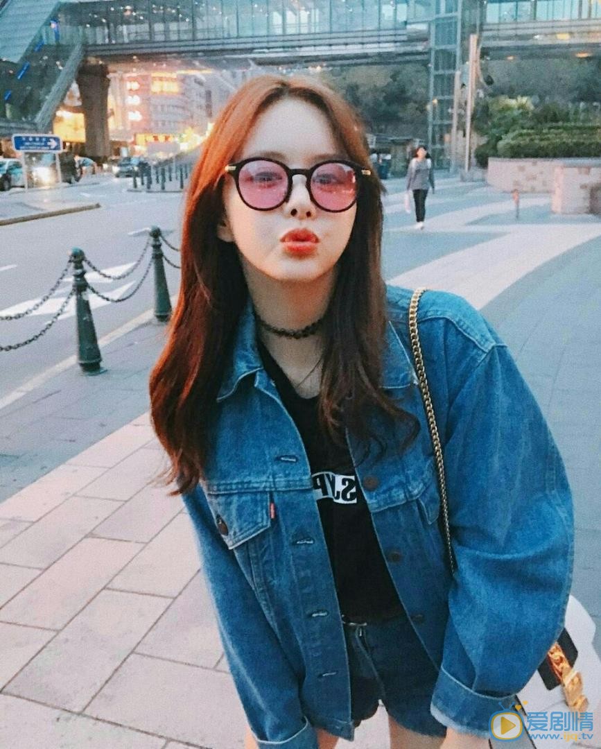 韩宝凛街拍照 韩宝凛高清写真_韩宝凛高清剧照