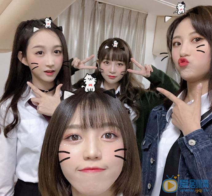 刘增艳与人合照 刘增艳高清写真_刘增艳高清剧照