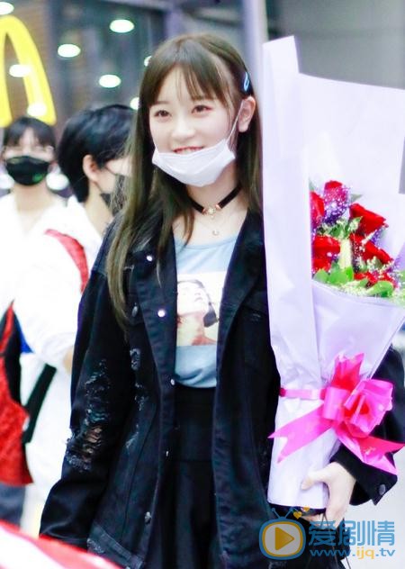 刘增艳机场照 刘增艳高清写真_刘增艳高清剧照