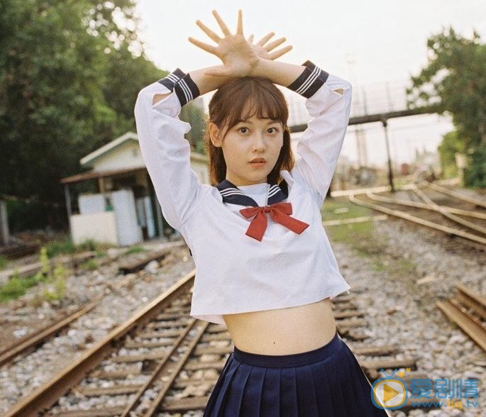 吕一制服写真 吕一高清写真_吕一高清剧照