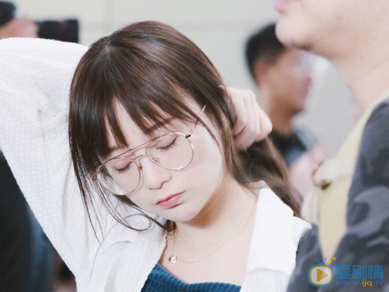 刘增艳机场照 刘增艳高清写真_刘增艳高清剧照