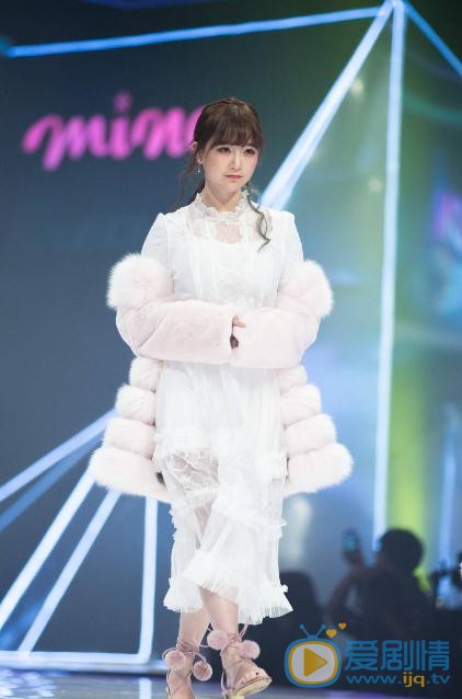 刘增艳舞台活动照 刘增艳高清写真_刘增艳高清剧照