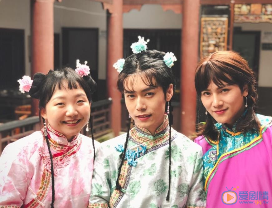 辣目洋子模仿作品照 辣目洋子高清写真_辣目洋子高清剧照