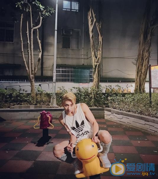 许明杰生活照 许明杰高清写真_许明杰高清剧照