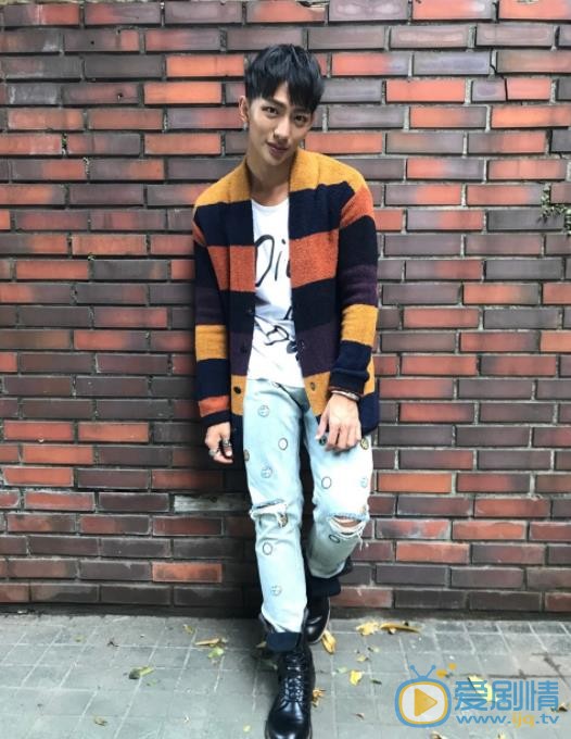 许明杰街拍写真 许明杰高清写真_许明杰高清剧照