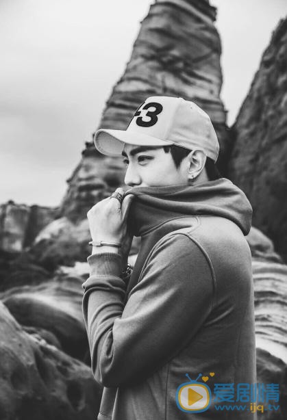 许明杰休闲写真 许明杰高清写真_许明杰高清剧照