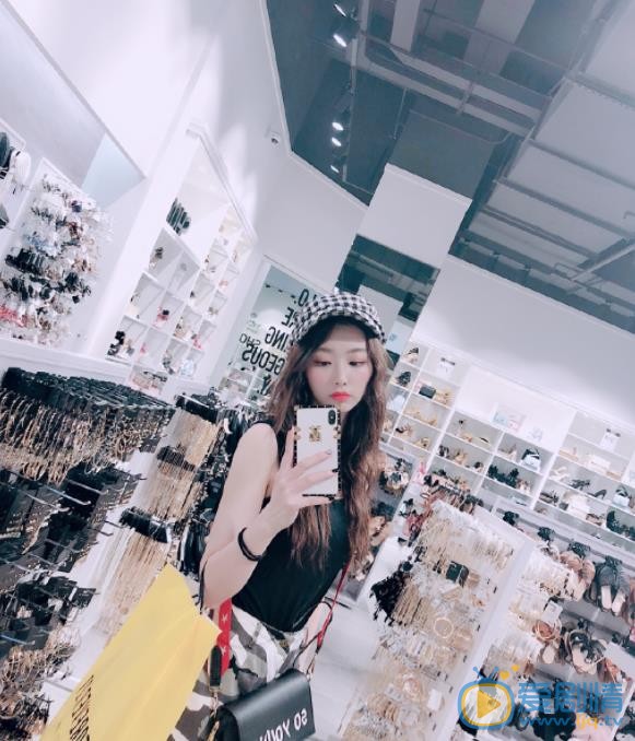 孔雪儿自拍照 孔雪儿高清写真_孔雪儿高清剧照