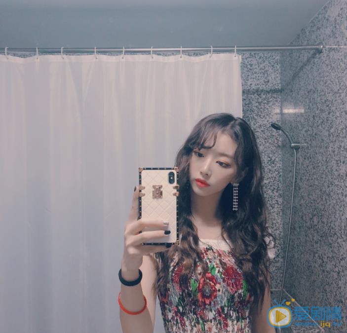 孔雪儿自拍照 孔雪儿高清写真_孔雪儿高清剧照