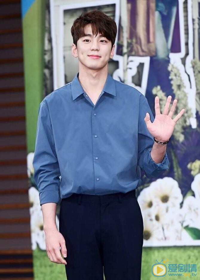 金旻奎活动照 金旻奎高清写真_金旻奎高清剧照