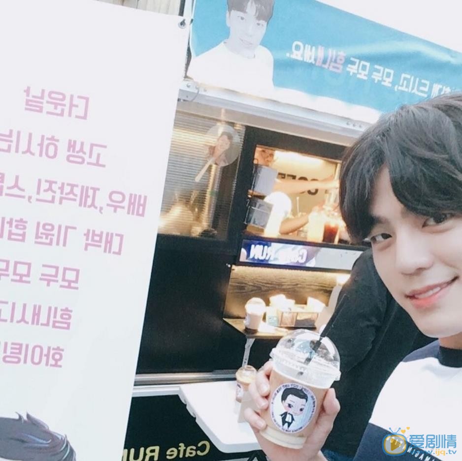 金旻奎生活照 金旻奎高清写真_金旻奎高清剧照