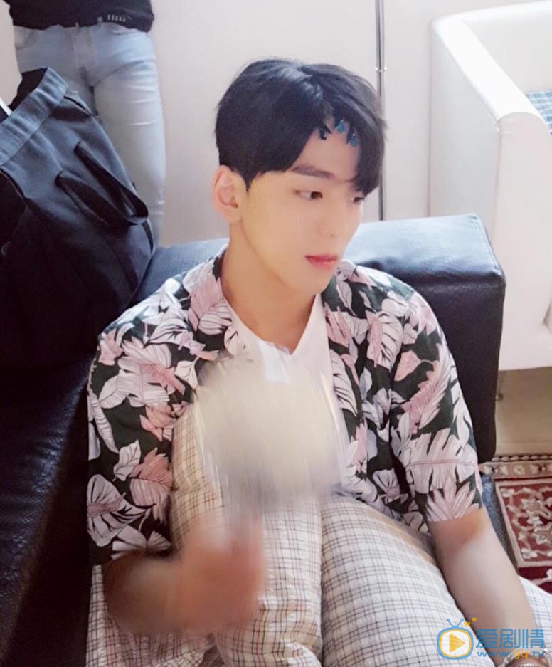 金旻奎生活照 金旻奎高清写真_金旻奎高清剧照