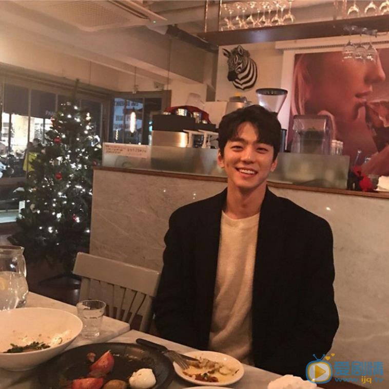 金旻奎生活照 金旻奎高清写真_金旻奎高清剧照