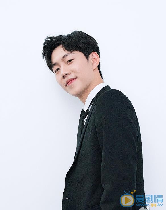 李之繁帅气写真 李之繁高清写真_李之繁高清剧照