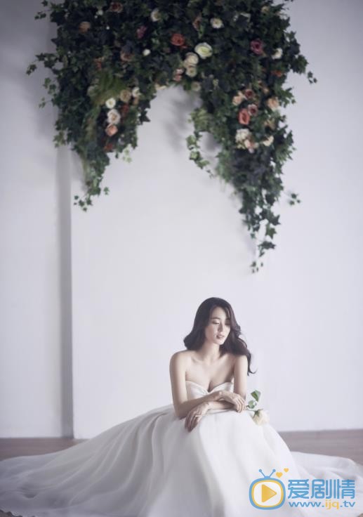 张梦露婚纱写真