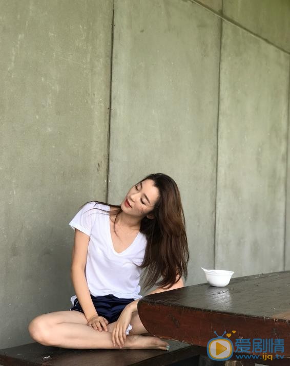 张梦露街拍写真 张梦露高清写真_张梦露高清剧照