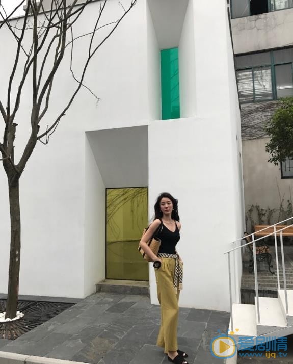 张梦露街拍写真 张梦露高清写真_张梦露高清剧照