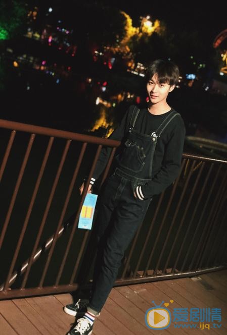 田韦辰生活照 田韦辰高清写真_田韦辰高清剧照
