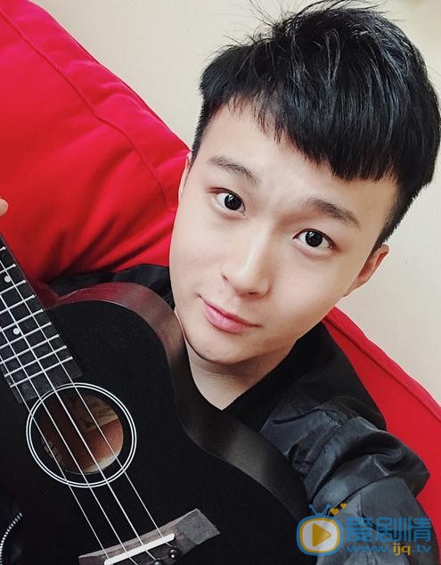 田韦辰生活照 田韦辰高清写真_田韦辰高清剧照