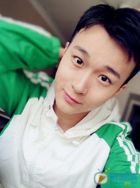 田韦辰生活照 田韦辰高清写真_田韦辰高清剧照