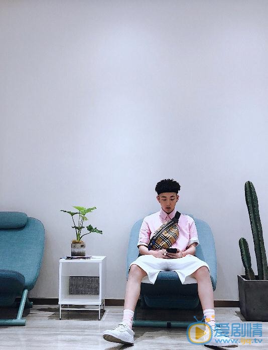 王奕生活照 王奕高清写真_王奕高清剧照