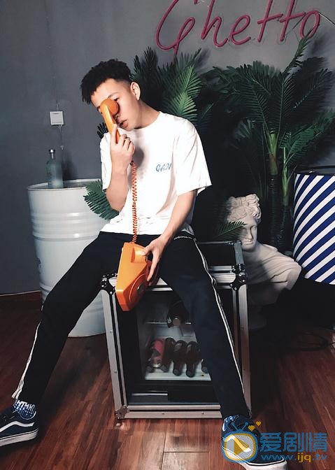 王奕帅气写真 王奕高清写真_王奕高清剧照