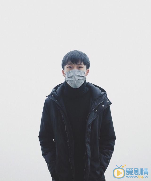 田韦辰气质写真 田韦辰高清写真_田韦辰高清剧照