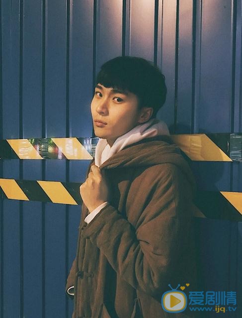 田韦辰气质写真 田韦辰高清写真_田韦辰高清剧照
